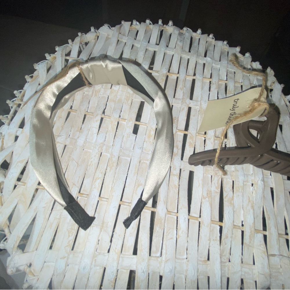 Stylish Cream and Black Headband Hair Clip